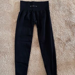 NVGTN Black Seamless Leggings